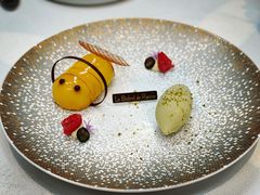 蜂蜜菠萝蛋糕-Le Bistrot de Racine