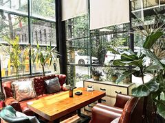 -桉树林A coffee 森林餐厅(三圣乡店)