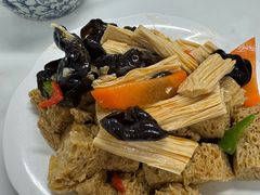 -关记·河南烩面·大盘鸡