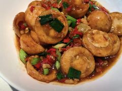 -阿瓦山寨·湘菜现炒·剁椒鱼头王(咸阳总店)