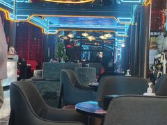 -屋有岛沉浸游戏旗舰店(中山公园店)