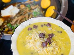 酸菜炖血肠-土灶台东北大块肉烧烤(风景城邦店)