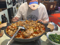 -昱龙大盆牛蛙馆(三兴街总店)