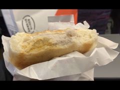 轻芋泥咸蛋黄米面包-喜茶(慈溪银泰城店)