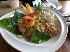 -Chom Cafe and Restaurant