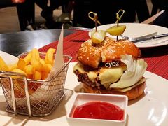 -WOLFGANG PUCK KITCHEN & BAR(迪士尼小镇店)