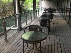 露天位-宝界普菲特湖畔酒店