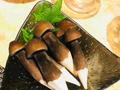 -雍和会海鲜姿造自助(湖东路店)