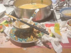 -尚尚仙·酸汤猪手·猪肚鸡火锅(华联万柳购物中心店)