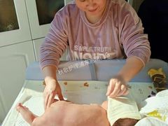 -秋歌护理·月嫂·育儿嫂(浦东医院店)