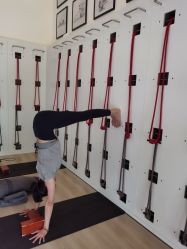 -成都阿难陀艾扬格瑜伽中心