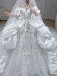 点击看大图 -曼青婚纱礼服馆