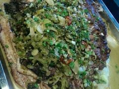-鸣记脆皮烤鱼·海鲜烤鱼(三八广场店)