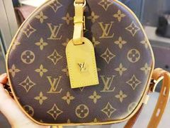 -用真奢侈品名表名包回收中心(朝阳万达店)