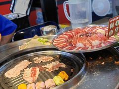 -哈哈碳都·牛肋条无限自助烤肉(台江万达店)