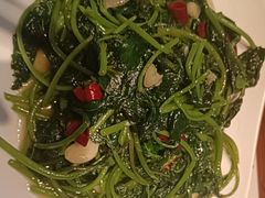 -老周家酱卤猪蹄私房菜(克拉玛依西街店)