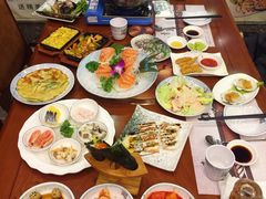 -青瓦餐厅·生鱼片·韩园烤肉(西塔店)