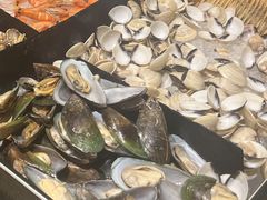 -大中华希尔顿酒店-念自助餐·嗨啤·小龙虾