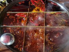 -铜元老码头鳝鱼火锅