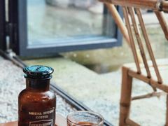 -Metal hands·铁手咖啡