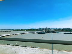 -吴淞口国际邮轮码头-停车场
