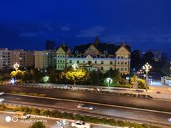 -昆明朗威酒店(昆明站火车站双桥夜市风情街店)