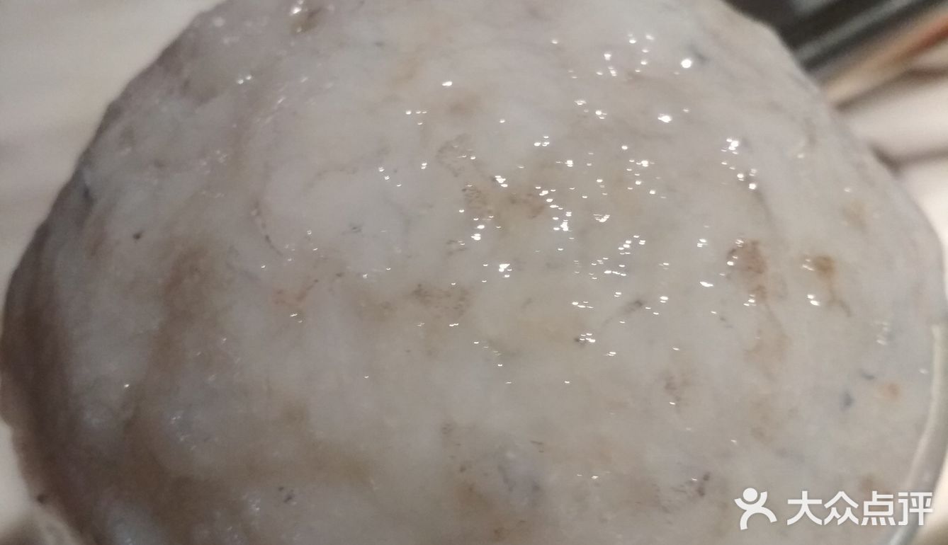 服务：服务非常周到，主动倒水加汤