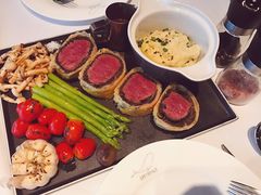 -GreyWhale灰鲸餐厅(武汉国际广场店)