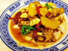 -西部马华清真兰州牛肉面·烧烤夜市(关东店)