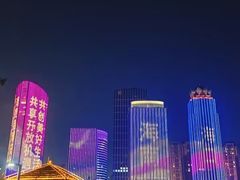 -万绿园