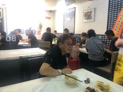 大堂-尹记餐馆(花园店)