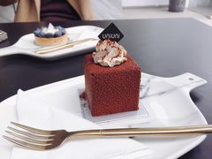 -UNI UNI(环亚凯瑟琳店)