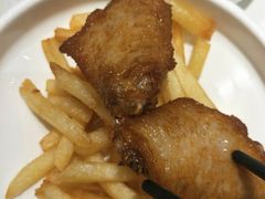 -渝是乎酸菜鱼·川渝小炒(新世界百货望京店)