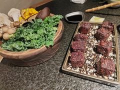 -三出山火锅(南京万象天地店)