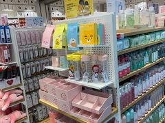 -名创优品(山东青岛市新业广场店)
