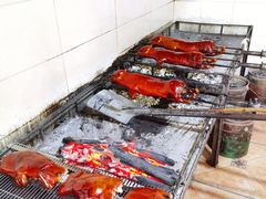 烤乳猪-四更周店烤乳猪