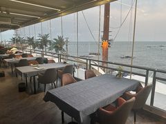 -靓湾海鲜·海景餐厅(小麦岛店)