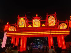 -万绿园