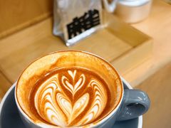 热拿铁-麻雀咖啡SPARROW COFFEE(十全街店)