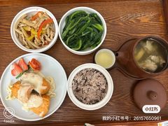 -雪梅月子中心(华侨城店)
