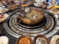 -阿山卓·野生菌火锅·纳西火塘烤肉