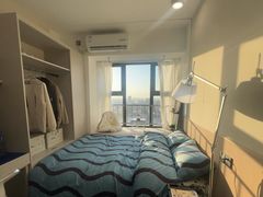 -东方体育中心(地铁站)