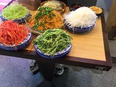 -八一路好吃街(雨田商务大厦店)