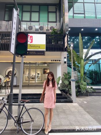 一键穿越港风街头 | 0元打卡圣地·天河智汇Park