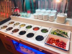 自助调料区-沪小胖小龙虾(淮海中路旗舰店)