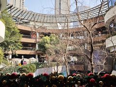 -瑞虹新天地月亮湾