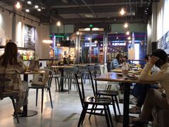 大堂-HELLO 27 意面·沙拉·帕尼尼