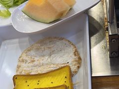 -哈尔滨小酒馆·鲜肉现穿自助烧烤(康新花园店)