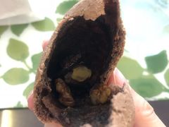 巧克力核桃麻薯球-啊噗吐呦现场烘焙(麦凯乐店)