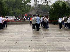 -烈士陵园(地铁站)